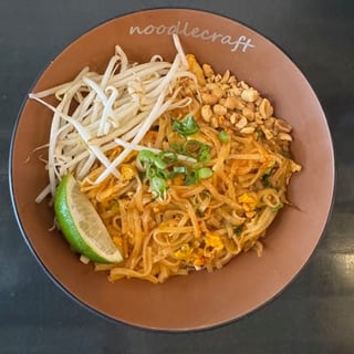 D-7 Pad Thai Noodle